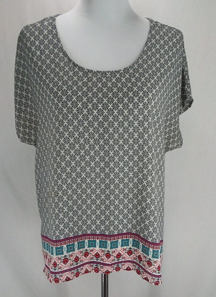 Rue 21 Blouse Black White Geometric Red Blue Top